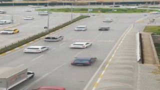 Ters şeritten girince akan trafikte geri geri geldi