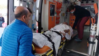 Tırın damperi elektrik teline temas etti, akıma kapılan işçi ağır yaralandı