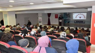 Toplum sağlığı merkezinin yılsonu sergisi göz kamaştırdı