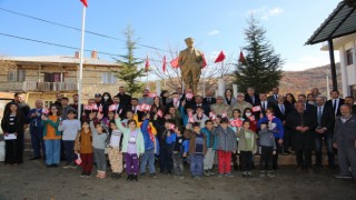 Tuncelide okul lojmanında şehit edilen öğretmenler anıldı