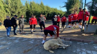 Turgutluspor, Ayvalıkgücü Belediyespor karşılaşması öncesi kurban kesti