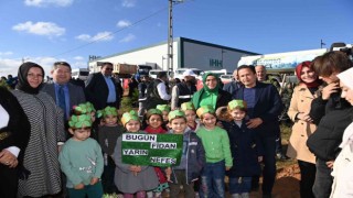 Tuzlada Milli Ağaçlandırma Gününde şehit ve gaziler için ağaç dikildi