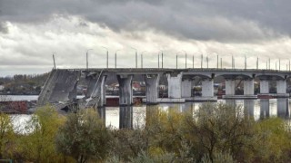 Ukraynada yıkılan stratejik Antonovski Köprüsü görüntülendi