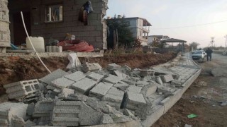Üzerine duvar devrilen işçi hayatını kaybetti