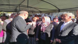 Vali Karadeniz Selendide vatandaşları dinledi