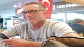 Vatandaşların kurtarmak için seferber olduğu motosiklet sürücüsü hayata tutunamadı