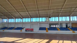 Yarım asırlık spor salonu yenilendi