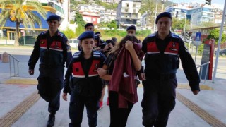 Yeni doğan bebeğin 5. kattan atılmasına ilişkin 3 kişi adliyeye sevk edildi