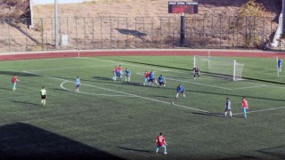Yenimahalle Belediyespor, galibiyete doymuyor