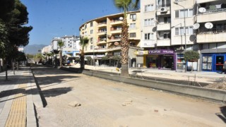 Yılmaz Akpınar Bulvarı yenileniyor