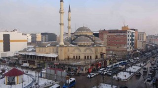 Yüksekovalılar il müjdesini bekliyor
