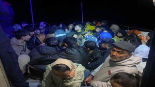 Yunanistan tarafından ölüme itilen 139 düzensiz göçmen kurtarıldı