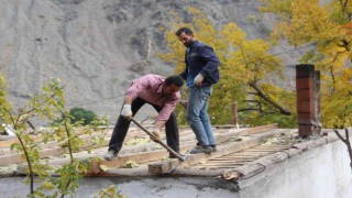 Yusufeli Barajının kapakları kapatıldı, ilk sular altında kalacak köylerde telaş başladı