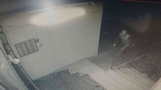 15 yaşındaki kız çocuğuna asansörde bıçaklı saldırı şoku