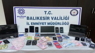 160 kişiyi 1 milyon lira dolandırdılar