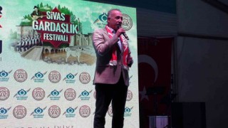 1inci Sultangazi Gardaşlık Festivali, renkli görüntülere sahne oldu