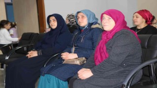 61 yaşındaki anneanne torunları için tekrar okula başladı