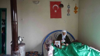 90 yaşındaki Vesile Ninenin ‘Tayyip Erdoğan hayali gerçek oldu
