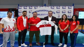 A Milli Hokey Takımı Mustafakemalpaşada