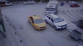 Abdest almak için girdiği camide silahla vuruldu