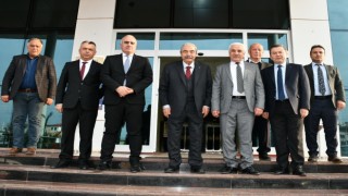 Abdulkadir Konukoğlu, ATSO yönetimiyle bir araya geldi