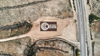 Adanada fidanlarla Türkiye Yüzyılı logosu işlendi