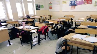 AFAD okullarda eğitime devam ediyor