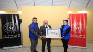 Ağrı Valisi Varol, üniversite öğrencileri ile buluştu