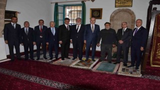 AK Parti Genel Başkanvekili Kurtulmuş, Kapalı Maraşı ziyaret etti