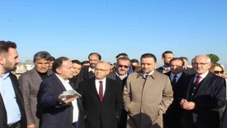 AK Partili Baybatur ve Bilen, yeni hastane ile spor kompleksini inceledi