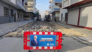 Akdenizde sokak yenileme ve yeni yol çalışmaları