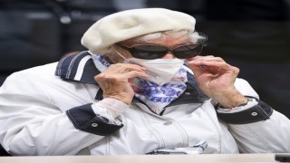 Almanyada 97 yaşındaki eski Nazi sekreterine 2 yıl hapis