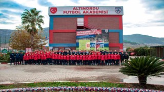 Altınordunun gençleri devlerle karşılaşacak