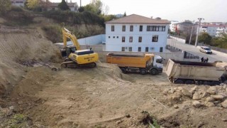 Altınovada eğitim kalitesi yeni yatırımlarla artıyor