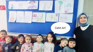 Ana sınıfında matematikçi Cahit Arfın resmini çizme yarışması