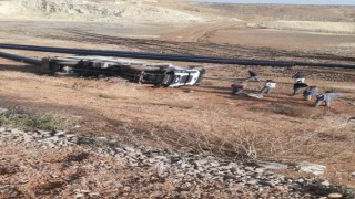 Ankarada çöp kamyonu devrildi: 1 ölü