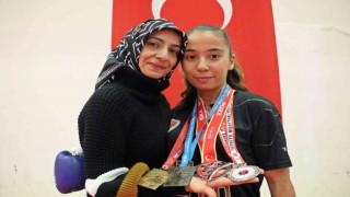 Annesi kendisini korusun diye gönderdi, uluslararası şampiyon olup döndü