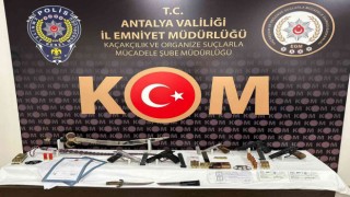 Antalya polisinden kaçakçılara geçit yok