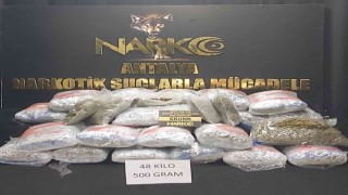 Antalyada 48 kilogram uyuşturucu ele geçirildi: 4 gözaltı