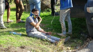 Antalyada kamyonet otomobille çarpıştı: 2 yaralı