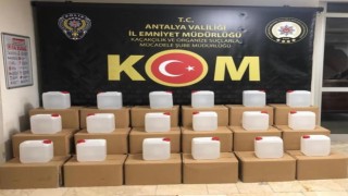 Antalyada polisten yılbaşı öncesi sahte ve kaçak alkol operasyonu