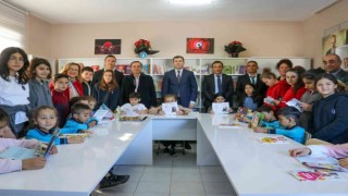 Asarcık İlkokulu kütüphanesine kavuştu