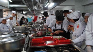 Aşçılık Programı öğrencilerine ‘Uzak Doğu mutfağı eğitimi