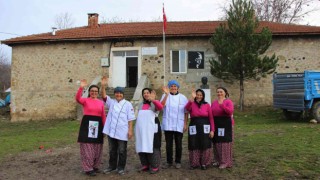 Atıl haldeki köy okulu yenilenerek arı kadınlara ‘kovan oldu