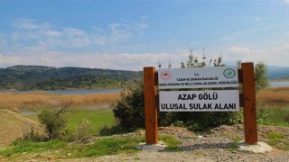Aydında doğaseverler Azap Gölüne dikkat çekti