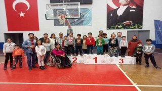 Aydında minik satranç şampiyonları ödüllendirildi