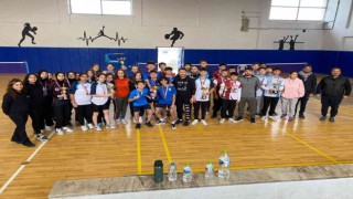 Badmintonda grup birincileri belli oldu