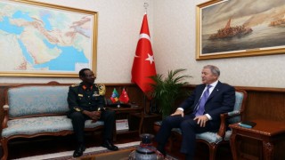 Bakan Akar, Etiyopya Genelkurmay Başkanı Mareşal Birhanu Julayı kabul etti
