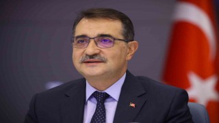 Bakan Dönmez: “İthal danışmanlarla Türkiyenin enerjisini yönetmeye talip olmak enerji kapitülasyonlarına kapı aralamaktır”