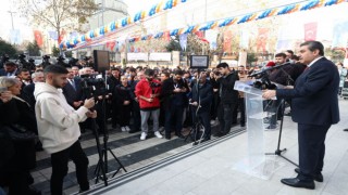 Bakan Kasapoğlu, Esenlerdeki spor kompleksinin açılışına katıldı